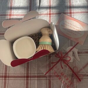 Handmade Dish tallow sets in lemon/lavender scent. Great for cleaning cast iron